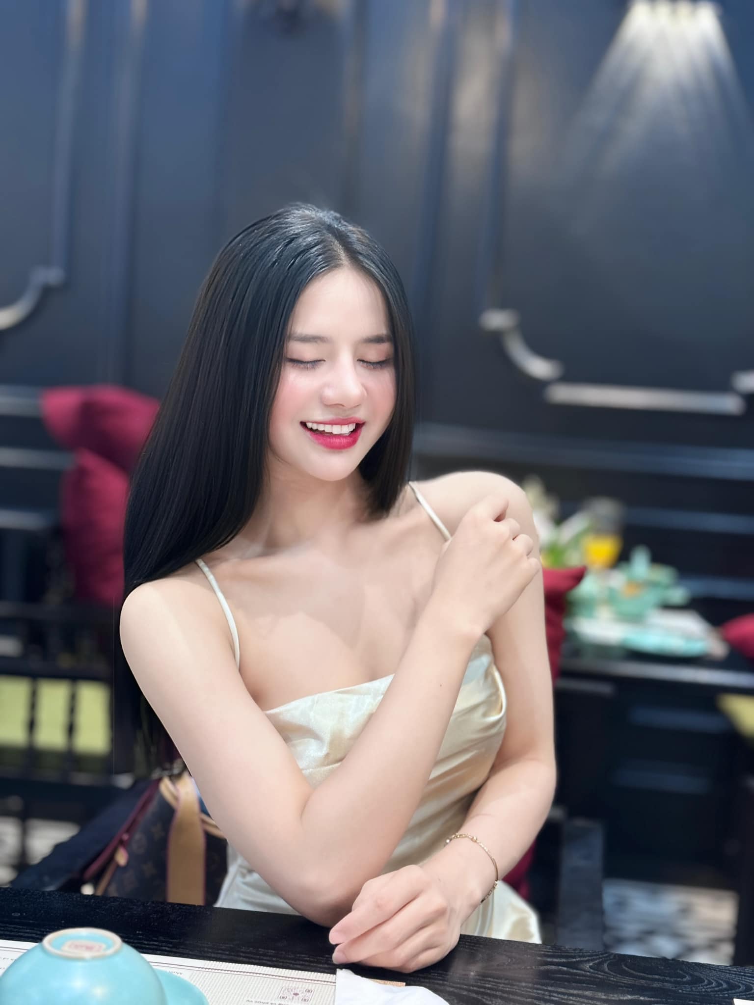 热门视频